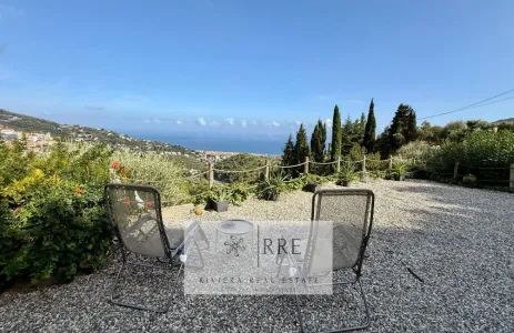 ვილა იყიდება 17021 ALASSIO IT